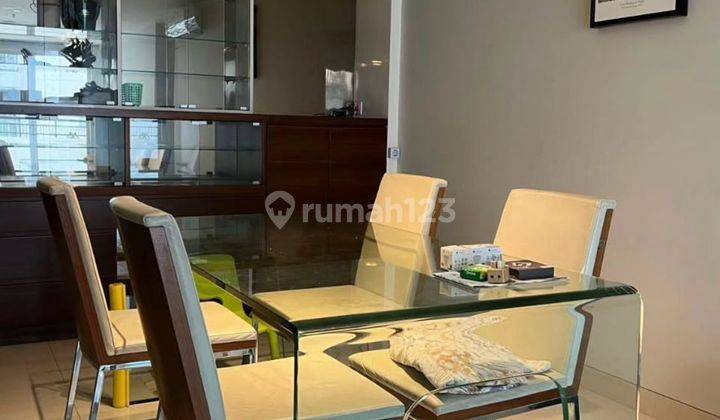 Apartemen French Walk Moi 3br Furnish Rapi Lt Tinggi View Pool 2