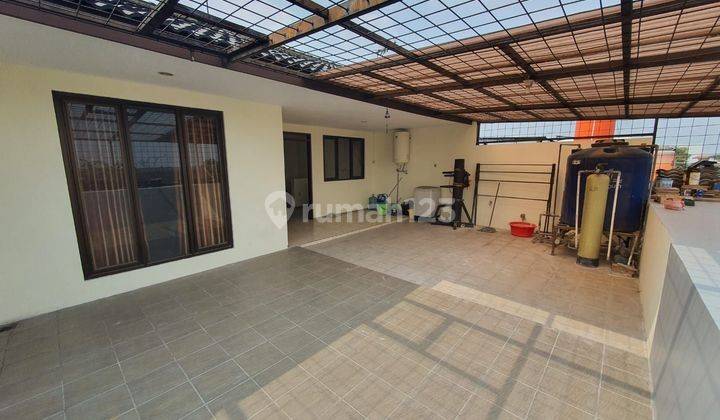 Ruko 2 lantai di mainroad di Taman kopo indah 1