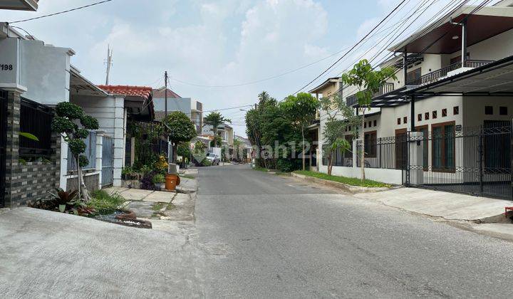 Rumah Strategis Unfurnished SHM Layout Bagus 3lantai di Perumnas 1 Bekasi Kranji 2