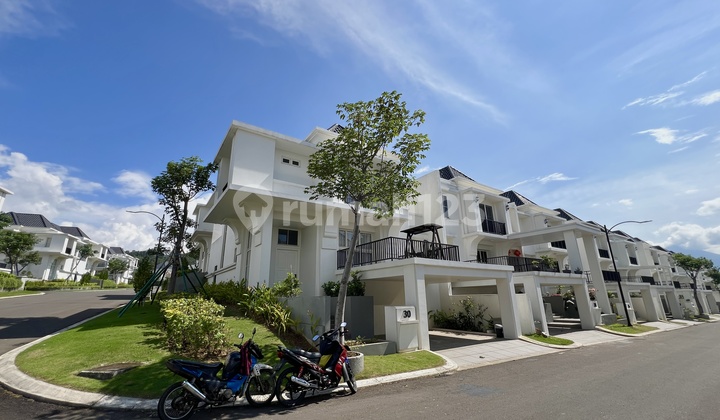 Beautiful Corner House Beside Golf Course In Agathis Golf Residence Summarecon Bogor 2