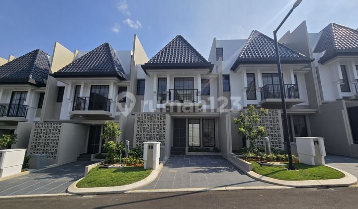 Dijual Rumah Cantik Alderwood Summarecon Bogor dengan Clubhouse View Danau