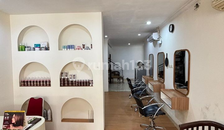 Rumah 3 Lantai Cocok untuk Tinggal & Usaha Bekasi Timur depanAlfa 2