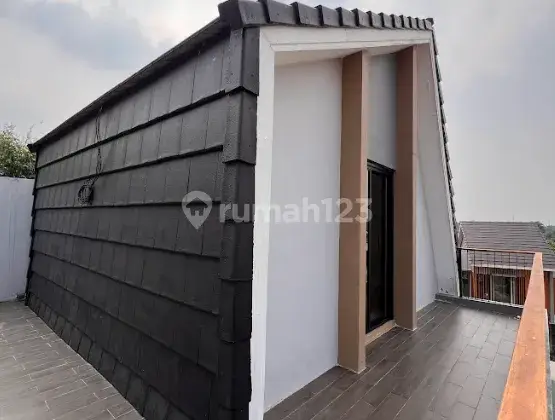 Lake Home Serpong 2 Lantai View Danau 3 Kamar Tidur Free Biaya 2