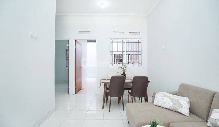 Rumah Minimalis Sudah Renov 5 menit ke Stasiun Depok Semi Furnished J19064 2