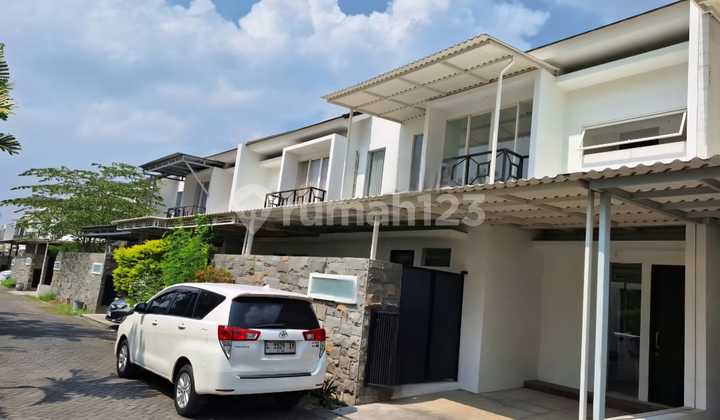 Dijual Rumah Modern Cluster Surabaya Barat Decasa Lakarsantri