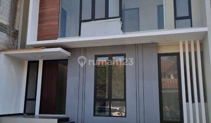 Rumah Citraland Surabaya Baru Gress Cluster dekat GWalk 1