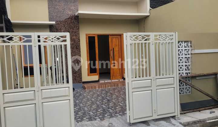 Dijual Rumah Baru Modern Wiyung Surabaya Area Balas Klumprik Dijual Rumah Baru Modern Wiyung Surabaya Area Balas Klumprik