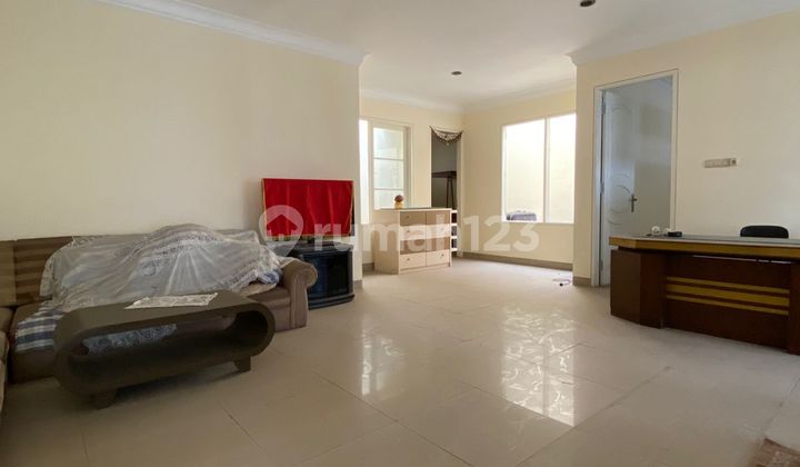 Furnish Dijual Rumah Darmo Permai Selatan Surabaya Barat 2