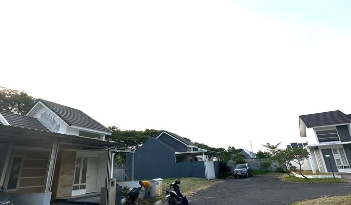 For Sale Modern House Grand Sunrise Menganti Gresik 2