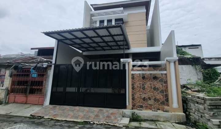 Dijual Rumah Baru Modern Darmo Indah Selatan Surabaya Barat