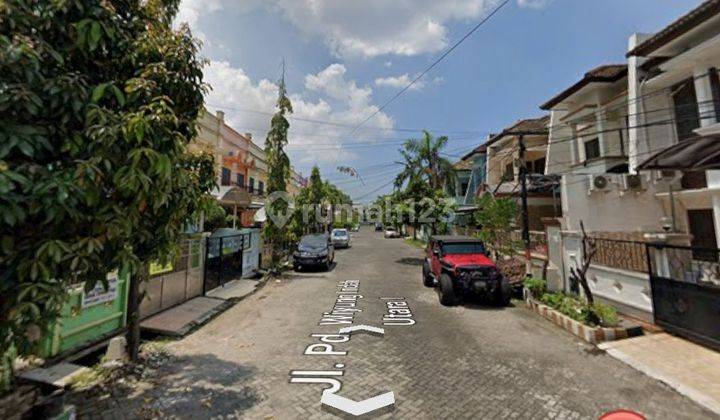 Rumah 2 Lantai Taman Pondok Indah Wiyung Row Lebar 2