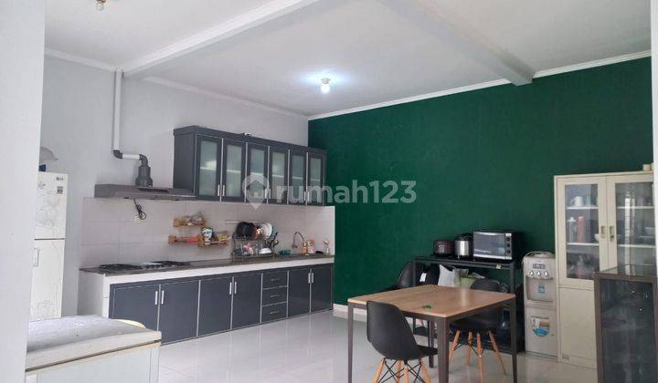 Rumah 2 Lt SHM LT 182 7 Mnt ke LRT Jatibening Baru Bekasi Dibantu KPR  J22454 2