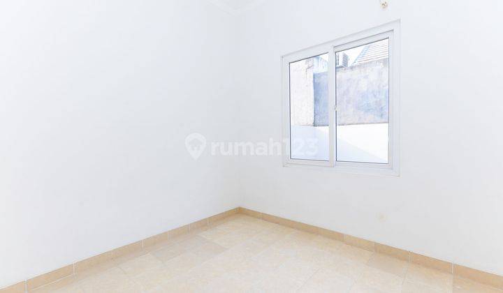 Rumah LT 134 Hadap Selatan 10 menit ke Mal Ciputra Cibubur J21638 2