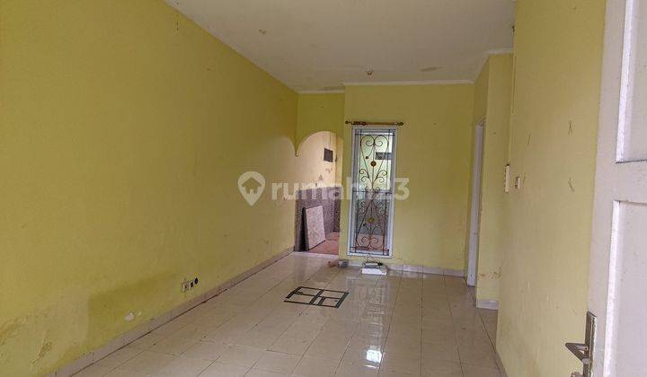 Rumah SHM 15 Menit ke Living World Alam Sutera Dibantu KPR J31991 2