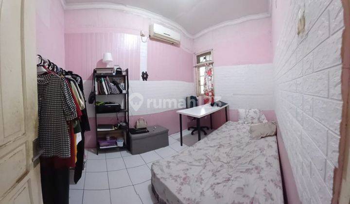 Rumah 10 menit ke Metropolitan Mall Cibubur SHM Hadap Selatan J26797 2