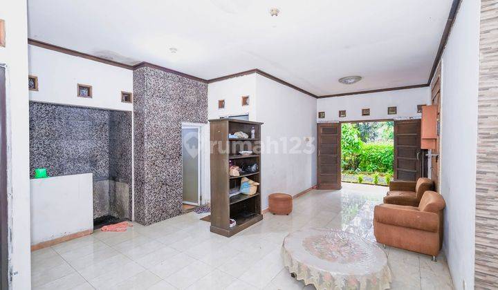 Rumah Asri LT 180 Siap Huni 10 Menit ke Stasiun Depok Dibantu KPR J28642 2