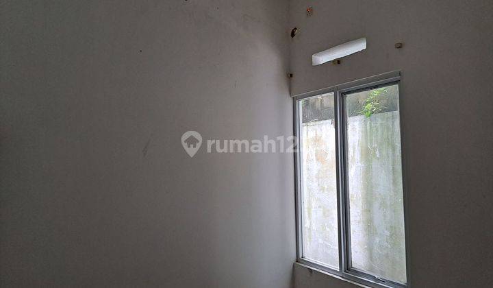 Rumah Minimalis SHM 15 Menit ke Lippo Plaza Ekalokasari Siap Renov J31429 2