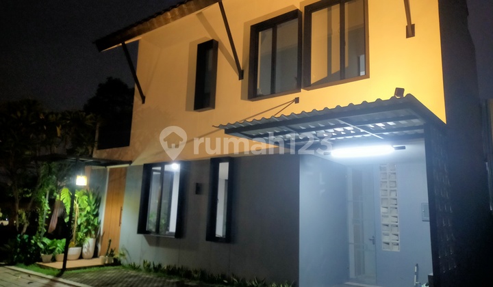 Dijual Rumah Dekat Tol - Jakarta Selatan