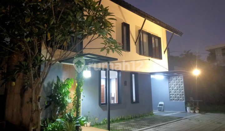 Dijual Rumah Dekat Tol - Jakarta Selatan