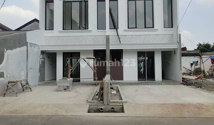 Rumah 2 Lantai Siap Huni 500meter Dari Galaxi Bekasi Kota 1