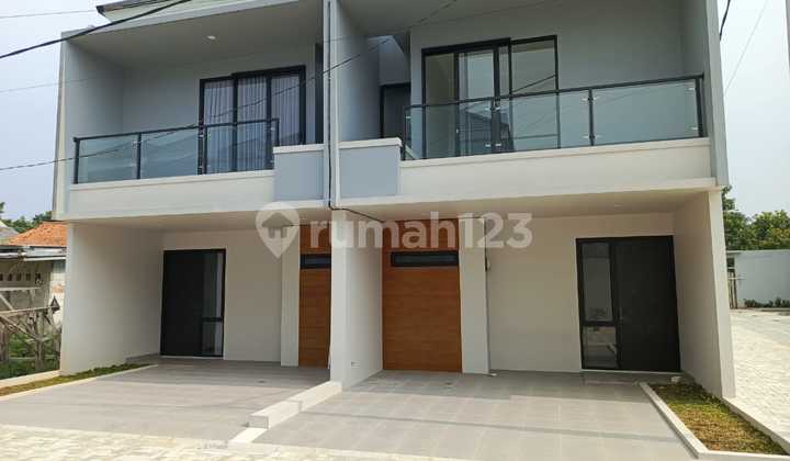 Dijual Rumah Baru, Lokasi Strategis, Dekat Dari Akses Trans Jakarta, Tol dan Stasiun LRT.