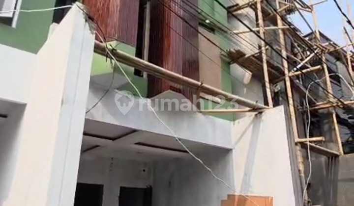 Rumah Baru Siap Huni 3 Lantai Di Rawamangun Hutan Kayu Jaktim