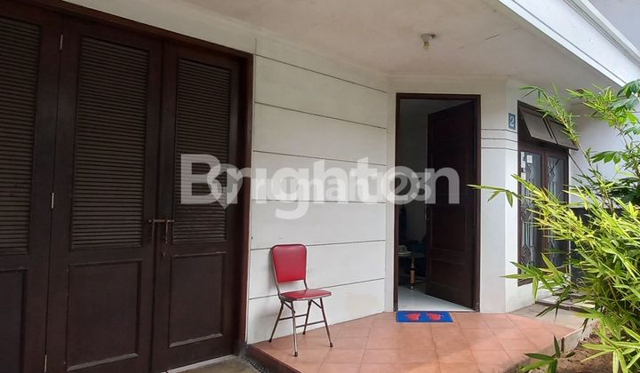 Dijual Rumah 2 Lt Pucang Anom Timur