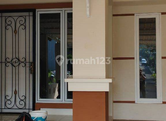 Dijual Rumah Modern Bagus. Cluster Depan, Kota Wisata 2