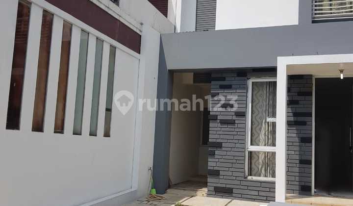 Rumah Cantik Siap Huni Kluster Favourite Kota Wisata Cibubur 2