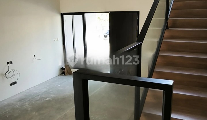 Rumah New Gress Palm Beach Pakuwon City