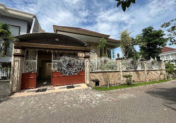 Rumah Strategis Hook Central Park Mulyosari Siap Huni 2