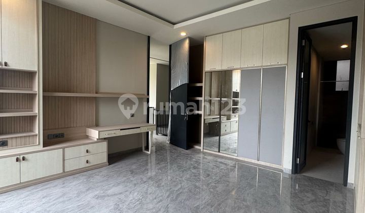 Rumah Baru Gress Hook Furnish Elegant Pakuwon City 2