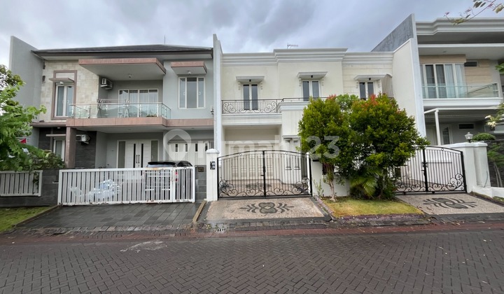 Furnished Ready-to-Occupy House in San Antonio Pakuwon City Furnished Ready-to-Occupy House in San Antonio Pakuwon City