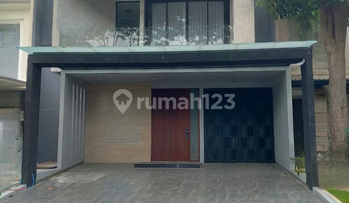 Ready-to-Occupy House in the Elite Area of Pakuwon City 1