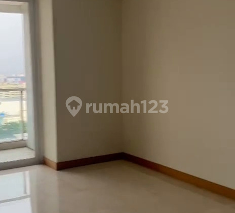 Apartemen One East Residence 6 Bedroom Semi Furnish 2