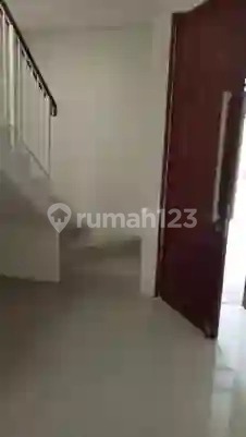 Northwest Lake Surabaya Barat House Northwest Lake Surabaya Barat House