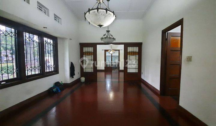 Rumah Belanda Bagus di Jalan Otten Bandung 1
