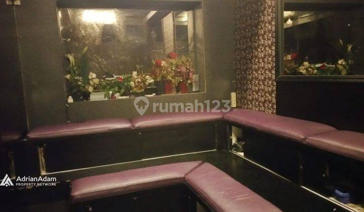 Ruang Usaha Heritage di Jl. Braga Kota Bandung 2