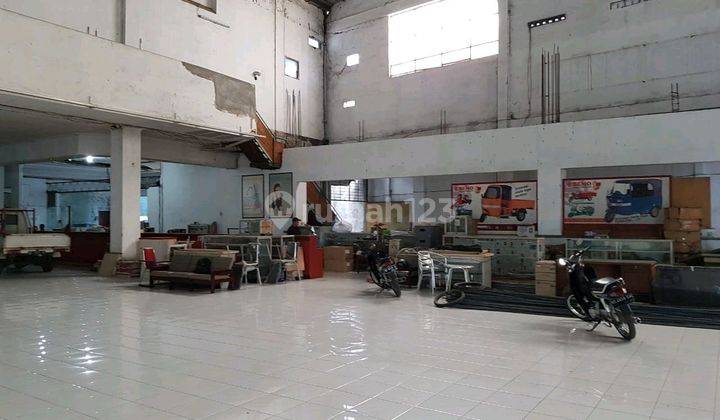 Ruang-usaha Untuk: Kantor Bank, Hotel, Showroom Di Kota Solo/ Surakarta, Jawa Tengah 2
