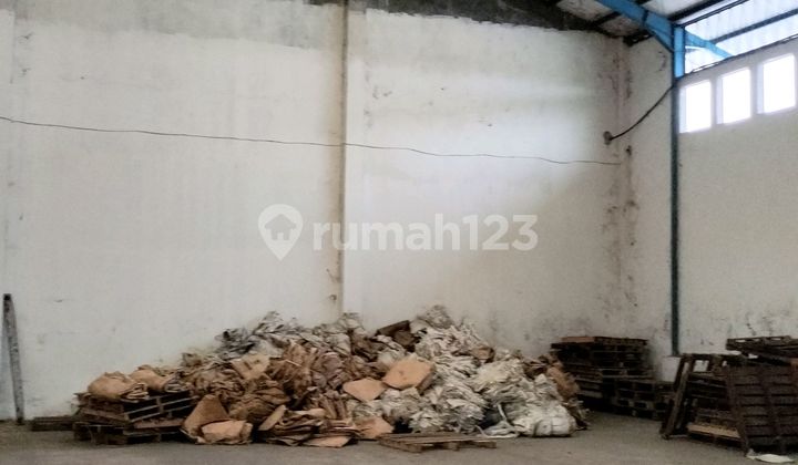 For Rent Sturdy Building Warehouse in Jetis Mojokerto