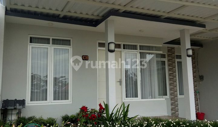 For Rent 2-Bedroom House Near Bns, Jatim Park 2, 3, Predator Fun Park, Comfortable Safe 24-Hour Security
