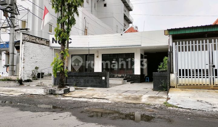 *langka & Super Strategis!!! Dijual Ruang Usaha/ Rumah Tengah Kota Jl Flores Surabaya*