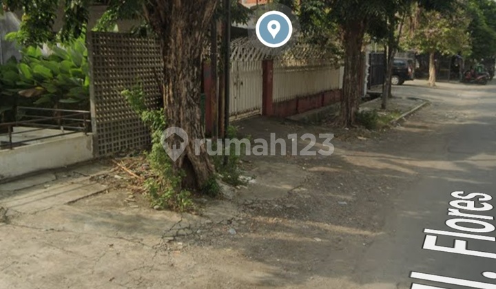 Rare & Super Strategic!!! Commercial Space/ House for Sale in the City Center, Flores Street Surabaya 2