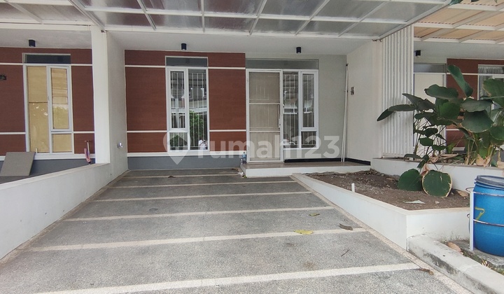 Rumah Bagus Siap Huni Berada di Cluster Favorit Taman Kopo Indah 5