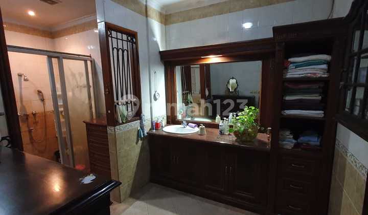 Rumah Mewah 2 Lantai di Setrasari Bandung 2