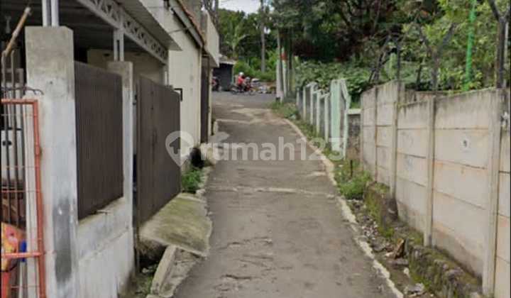 For Sale House in Jatinangor Can Be Used as a Boarding House 2