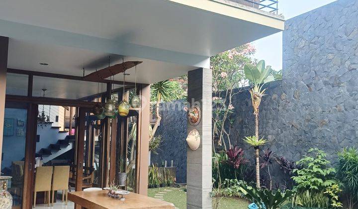 Rumah Exclusive di Sayap Ciumbuleuit Bandung 1