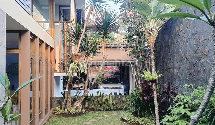 Rumah Nyaman Dan Cantik di Sayap Ciumbuleuit Bandung 1