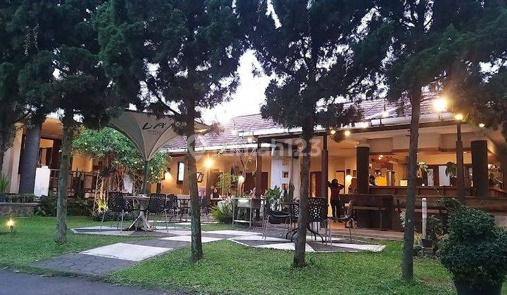 Cafe Luas Dan Cantik di Cebeureum Cimahi 1