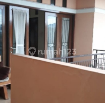 Rumah Nyaman 2 Lantai di Setraduta Permai 2